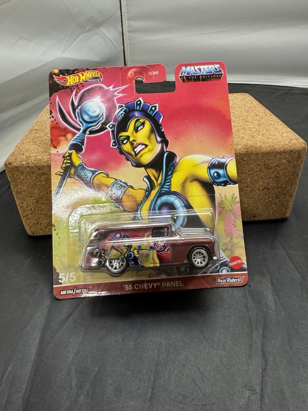 Hot Wheels Premium Pop Culture Masters of the Universe Evil-Lyn ‘55 Chevy Panel